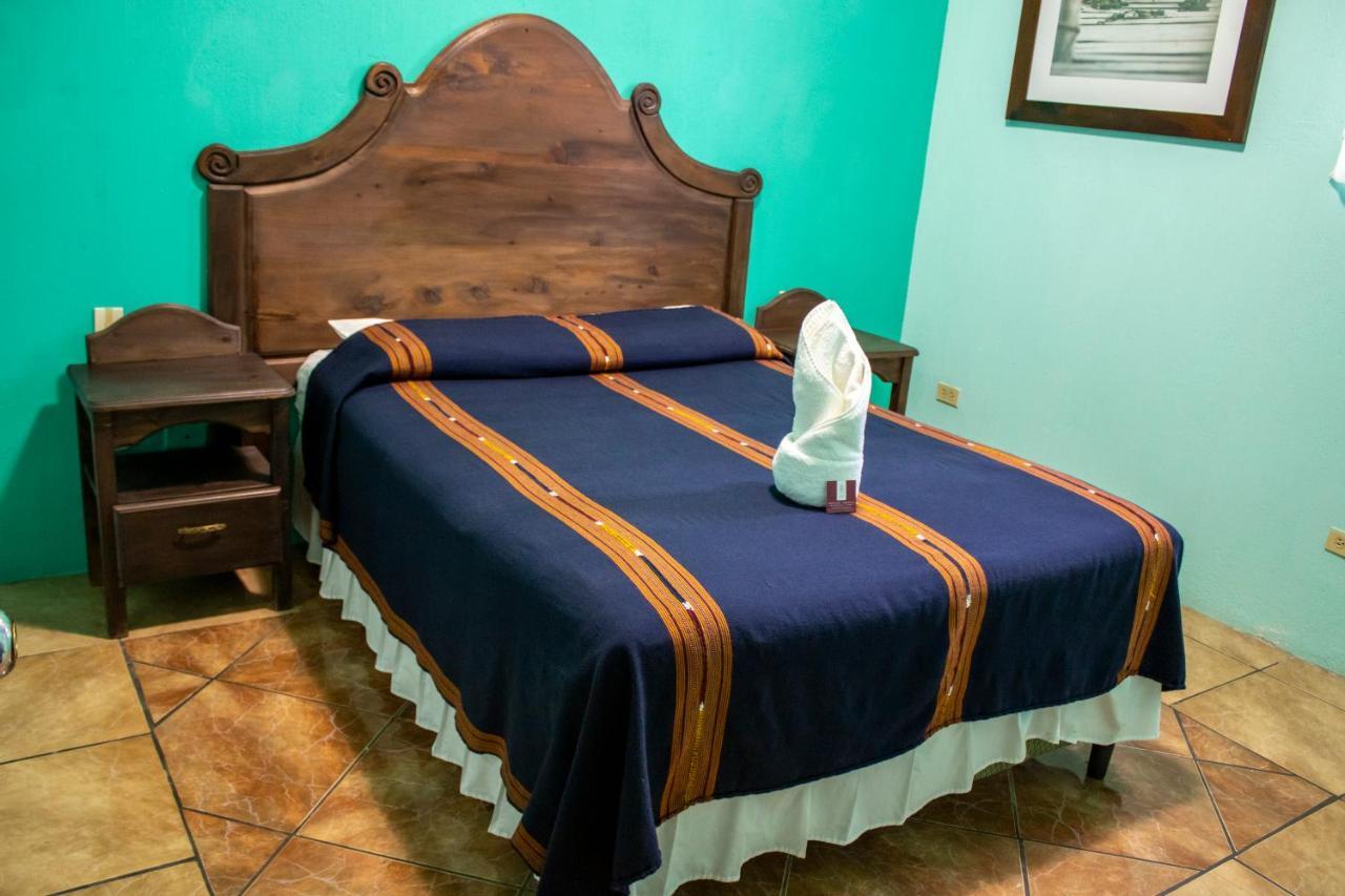 Hotel Casa Texel Panajachel Bagian luar foto